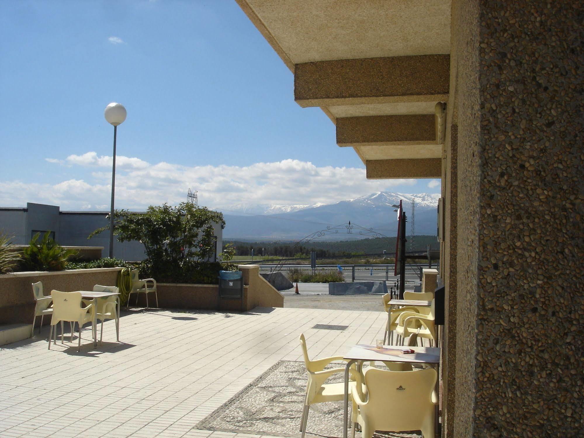 Hotel Vista Nevada Darro Exterior foto
